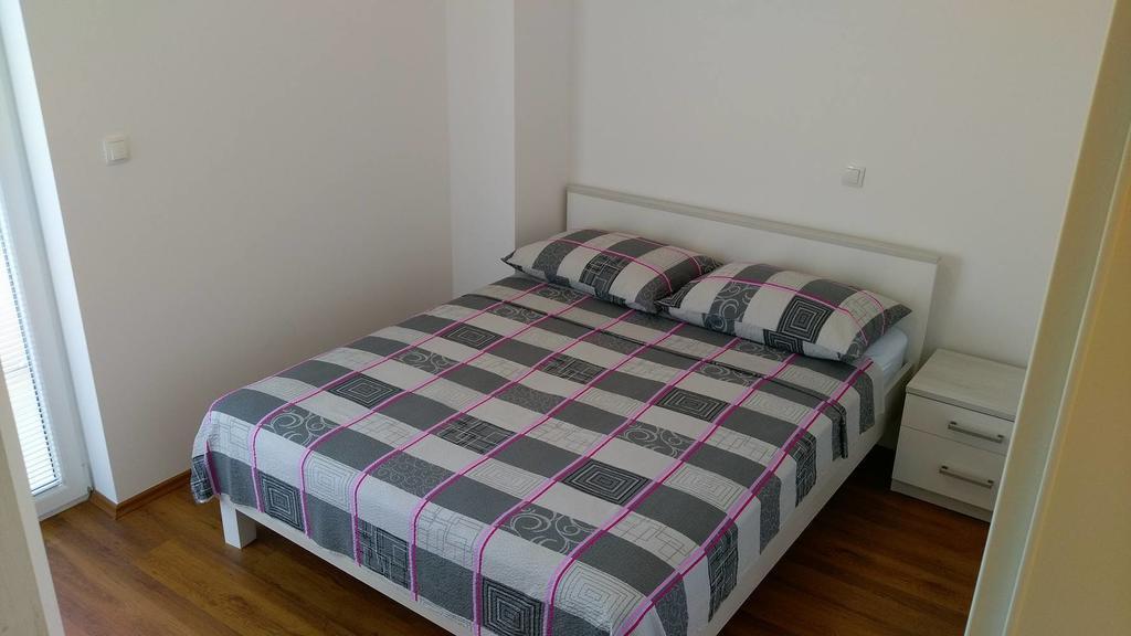 Apartments Marija Трогир Экстерьер фото