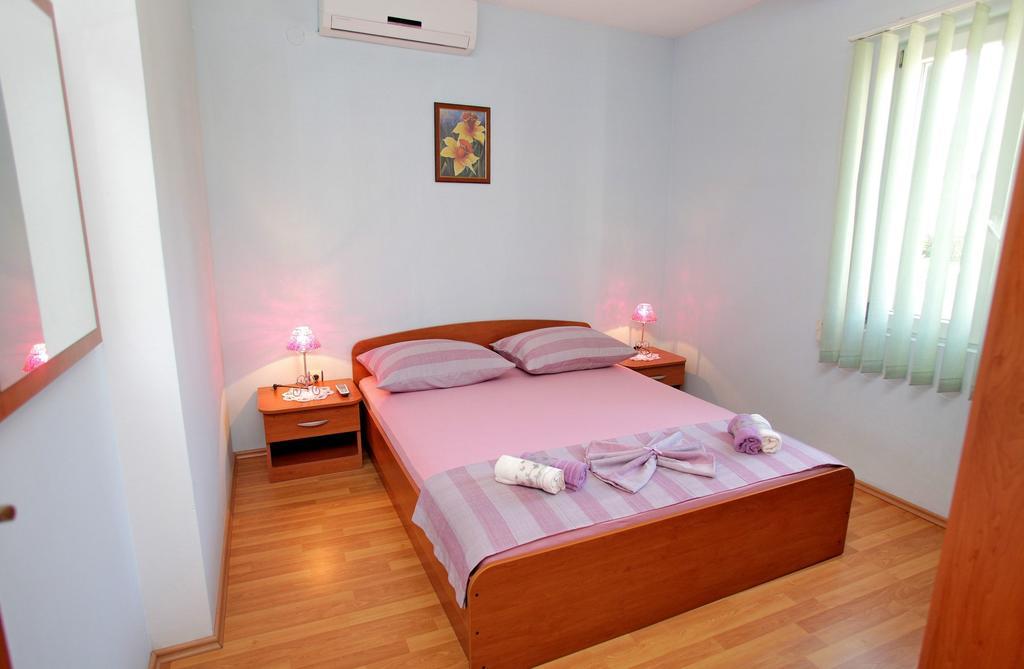 Apartments Marija Трогир Экстерьер фото